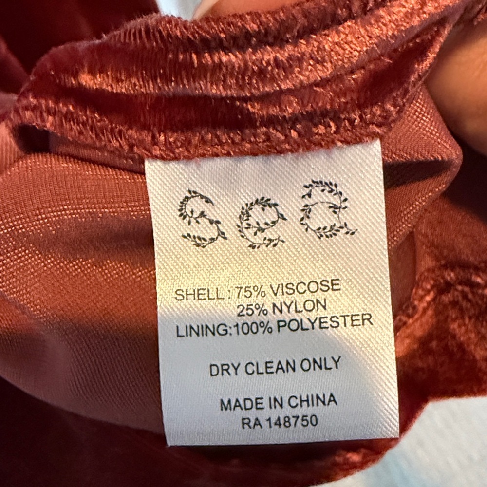 SEA New York Maude Velvet puff sleeve smocked dress burgundy - small - Picture 9 of 10